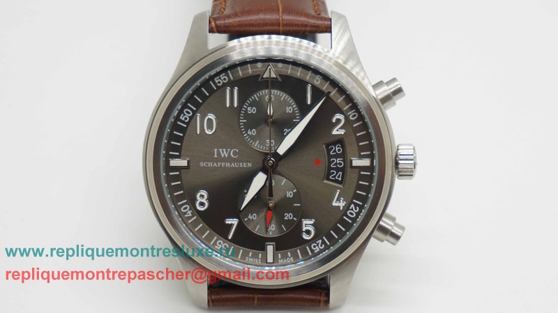 IWC Pilot Working Chronograph ICM122 - Cliquez sur l'image pour la fermer